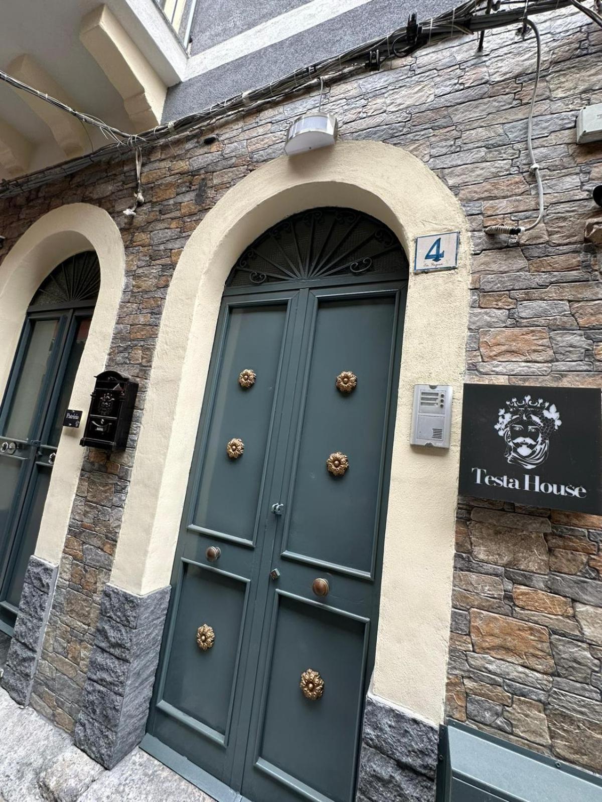 Testa House CTA Exteriör bild